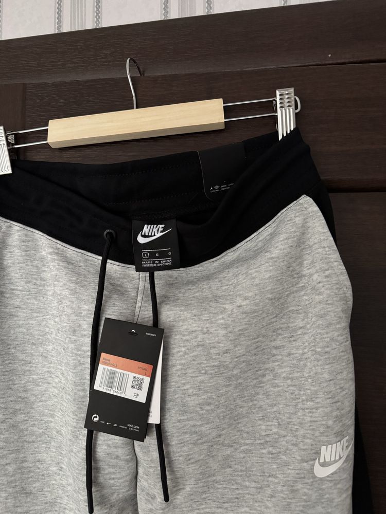 Спортивні штани Nike найк Tech Fleece найк теч фліс спортивні штани
