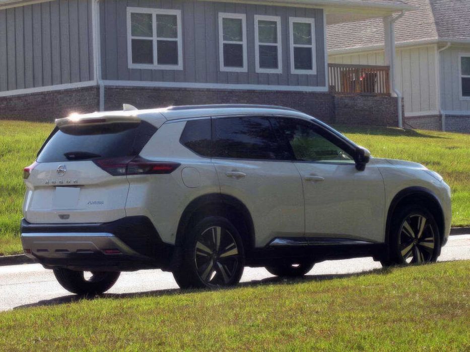 Nissan Rogue Platinum      2021