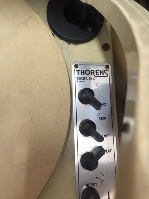 Gira-discos Thorens