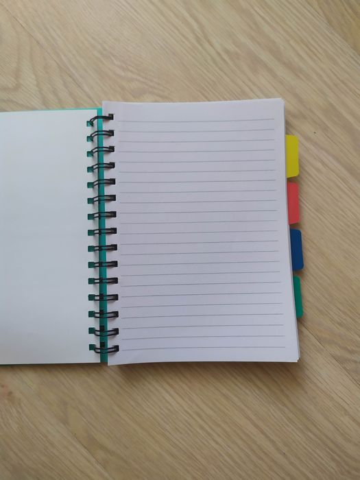 Блокнот с разделителями