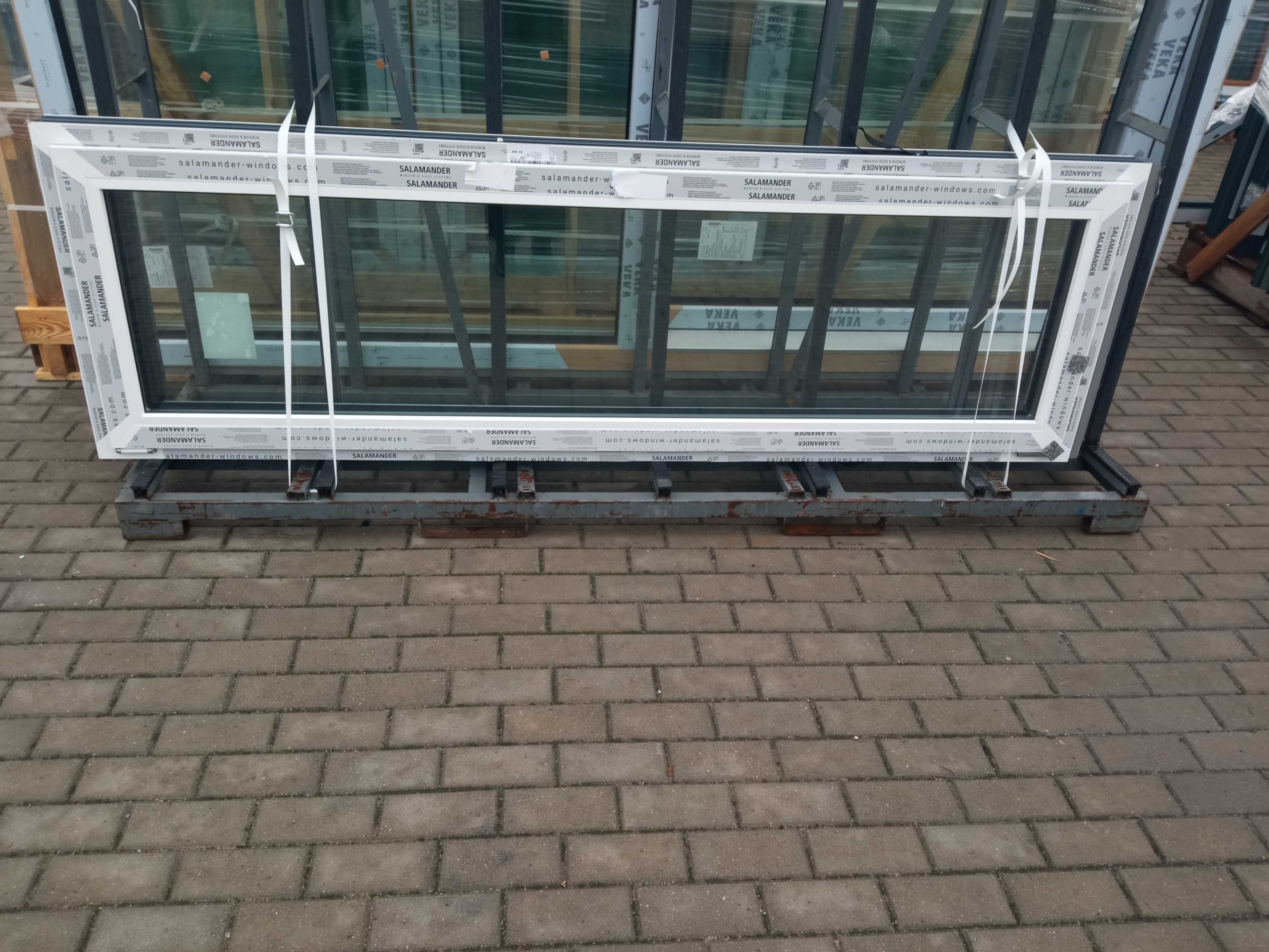 okno  balkonowe 730 x 2300