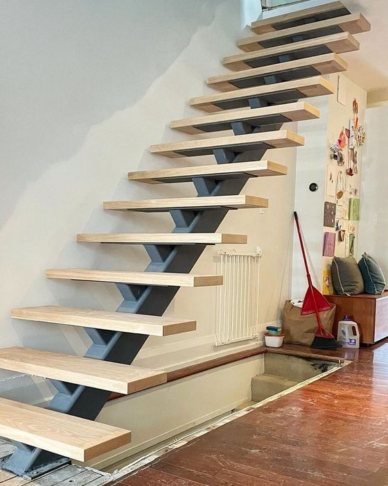 Schody na belce centralnej /jednobelkowe/Produkcja + montaż!