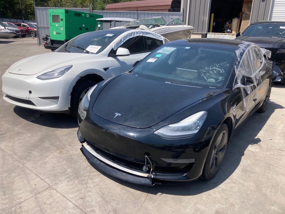 Разборка Киев Tesla M3 2019