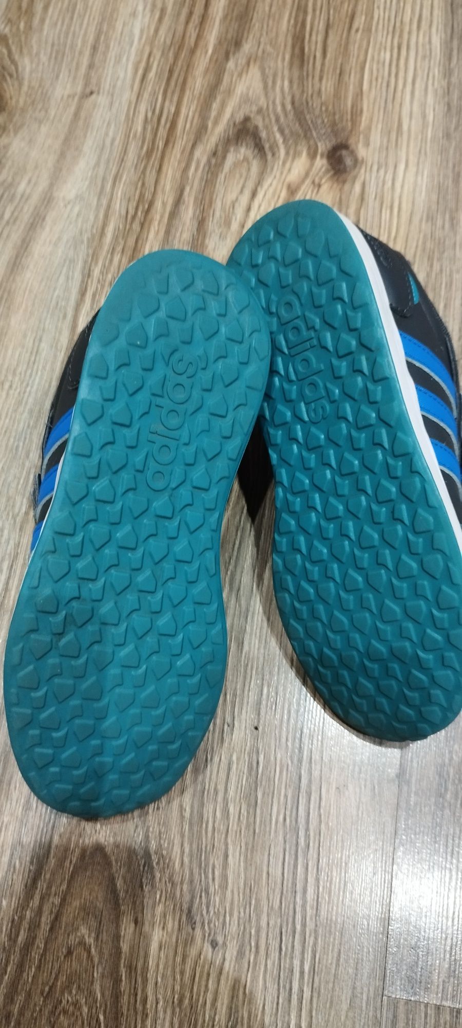 Buty adidas dla dziecka