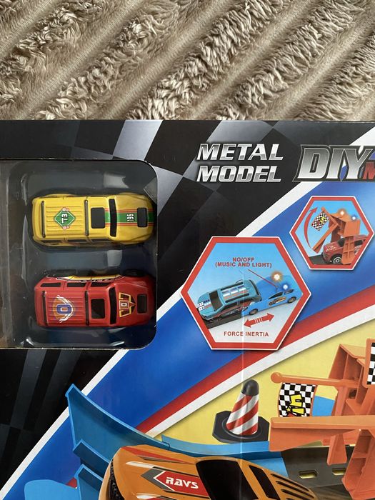 Скоростной трек ,гонки