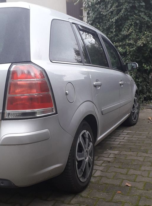 Opel Zafira 1.9 cdti 7 osobowy