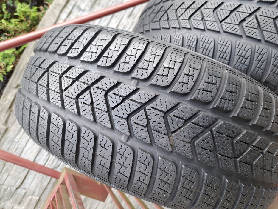 4 Opony zimowe 225/40 R19 Pirelli Montaż i wyważanie Gratis!