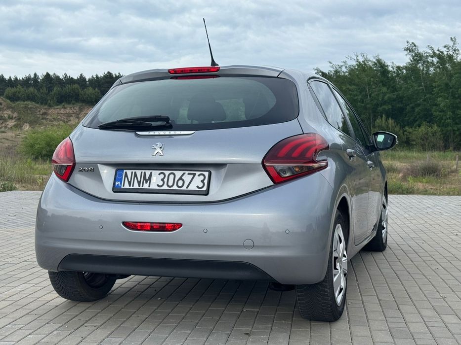 Peugeot 208 benzyna, ledy, poliftowy