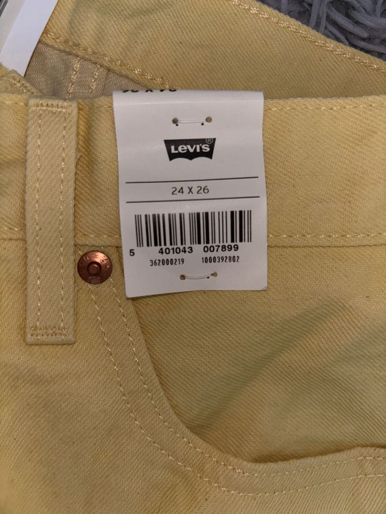 Nowe nieużywane Spodnie Jeansowe Levi’s Fresh 501 Original Cropped