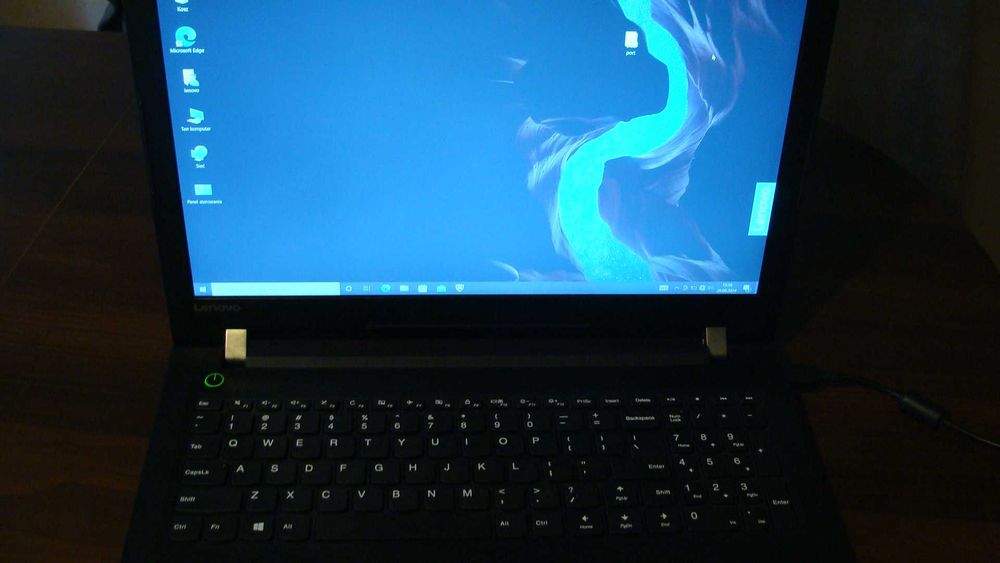 Laptop Lenovo /Proc. Intel i3-th7gen/500 GB/ FullHD 15,6"