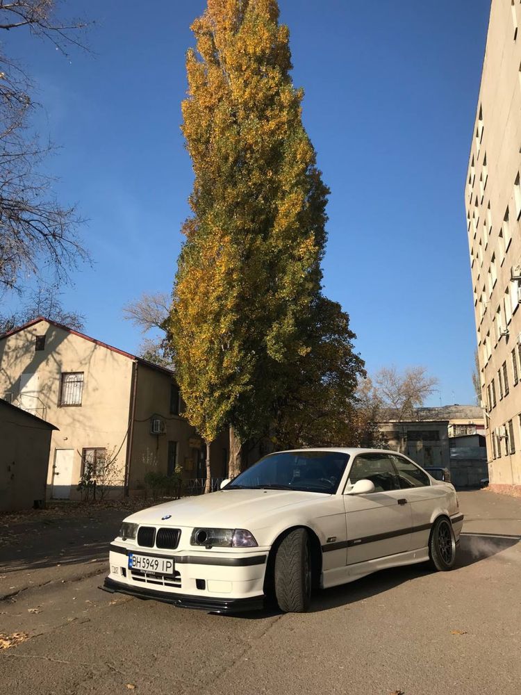 Продам BMW e36 coupe 320