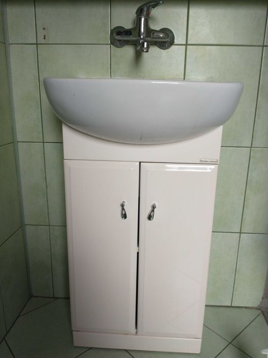 Umywalka z szafką