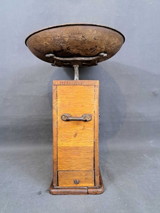 Stara waga kuchenna, naciskowa, 10 kg, D.R.G.M.