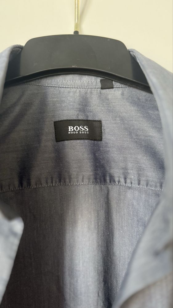 Сорочка HUGO BOSS дуже гарна