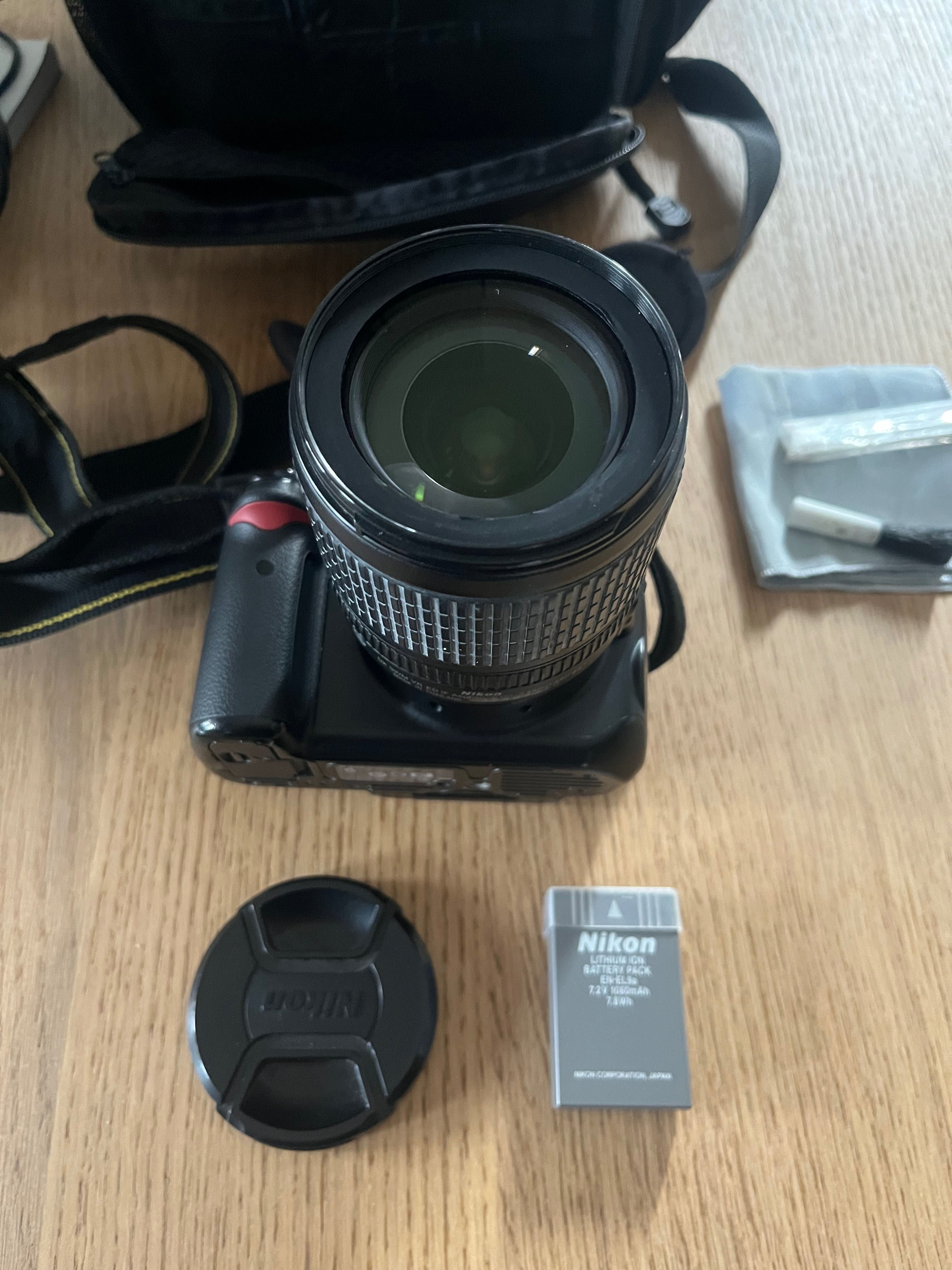 Aparat Nikon D5000 + obiektyw 18-105mm