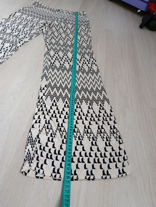 Костюм Zara ,геометричний принт.. розмір М