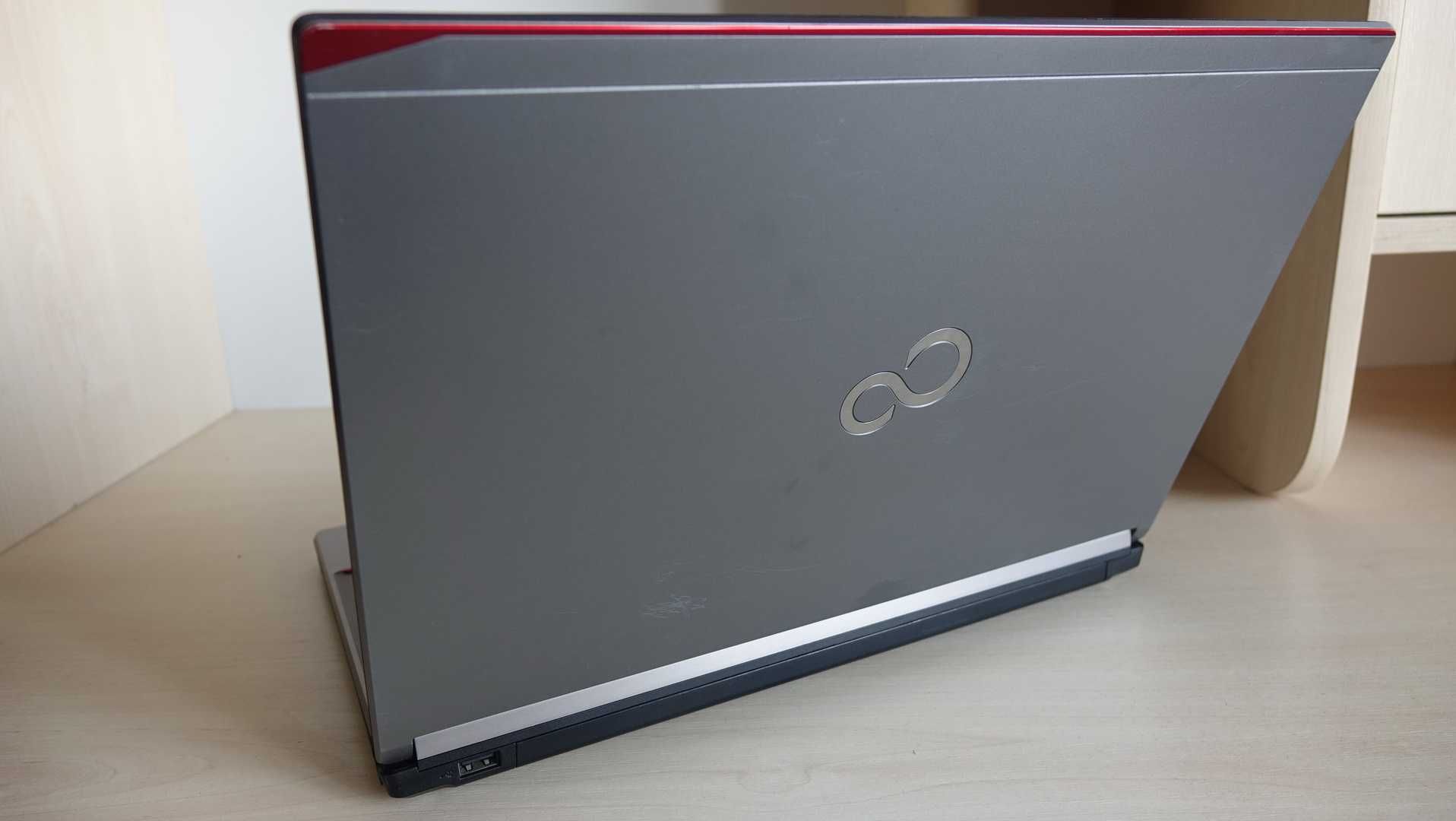 Fujitsu Lifebook 14 i7-4712MQ 8GB 256GB ssd Intel HD 4600 Win10