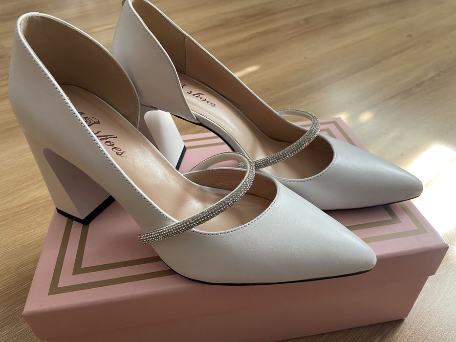 Туфлі жіночі білі 4S Shoes