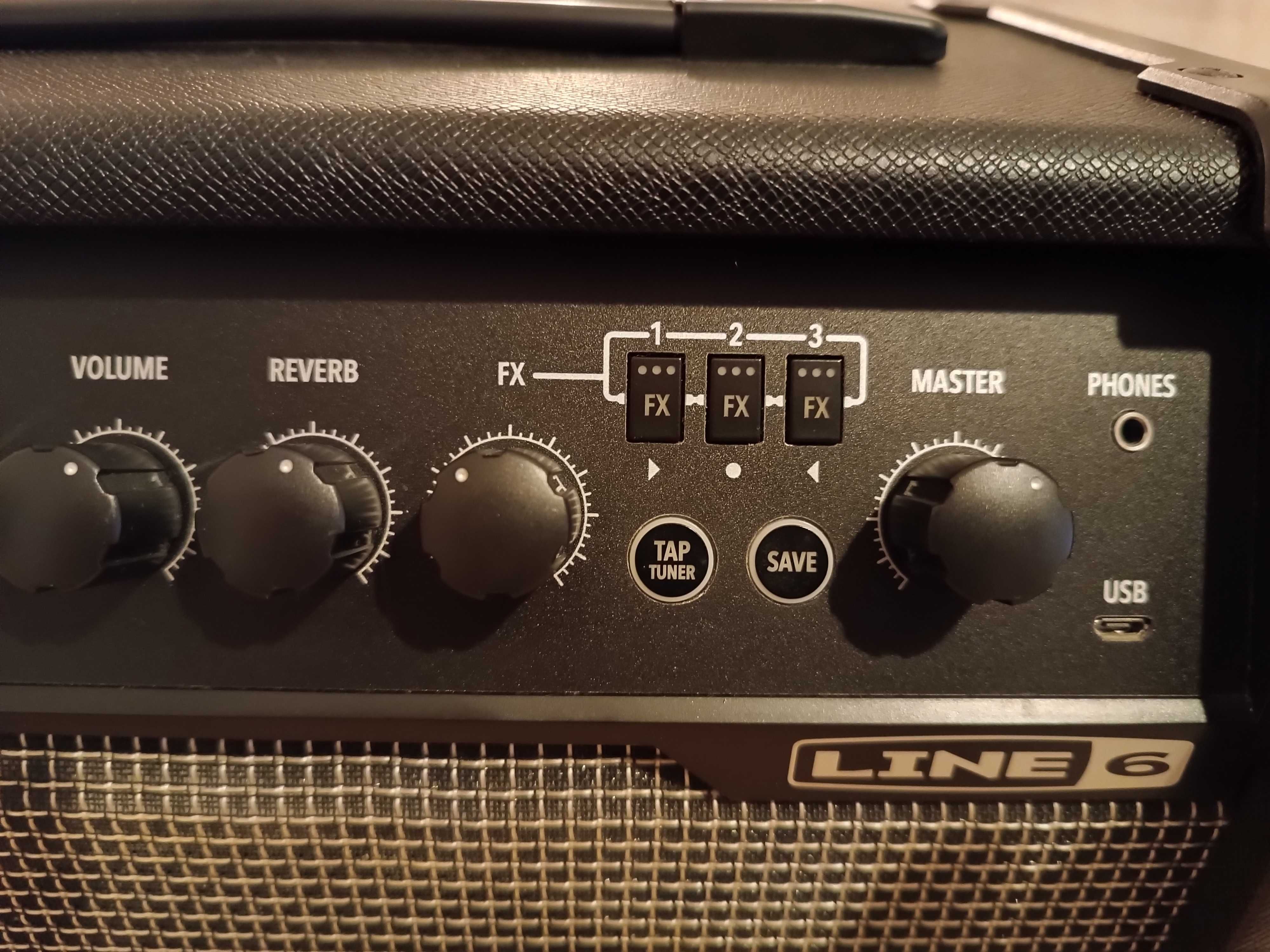 Line 6 Spider V 20 mkII amplificador