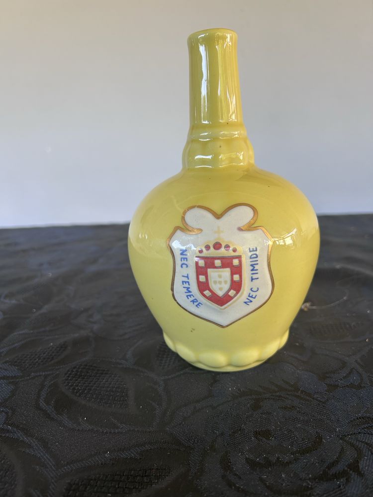 Loiça ceramica pintada a mão