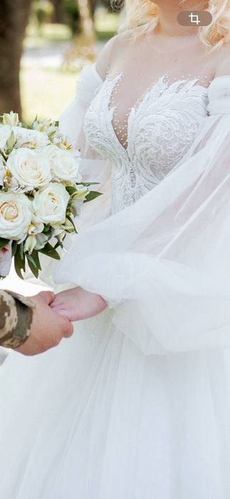 Свадебное платье