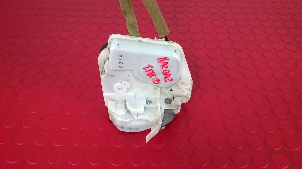 Fecho da Porta Trás Direito [Mazda 2]