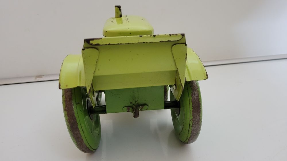 Трактор СССР металевий