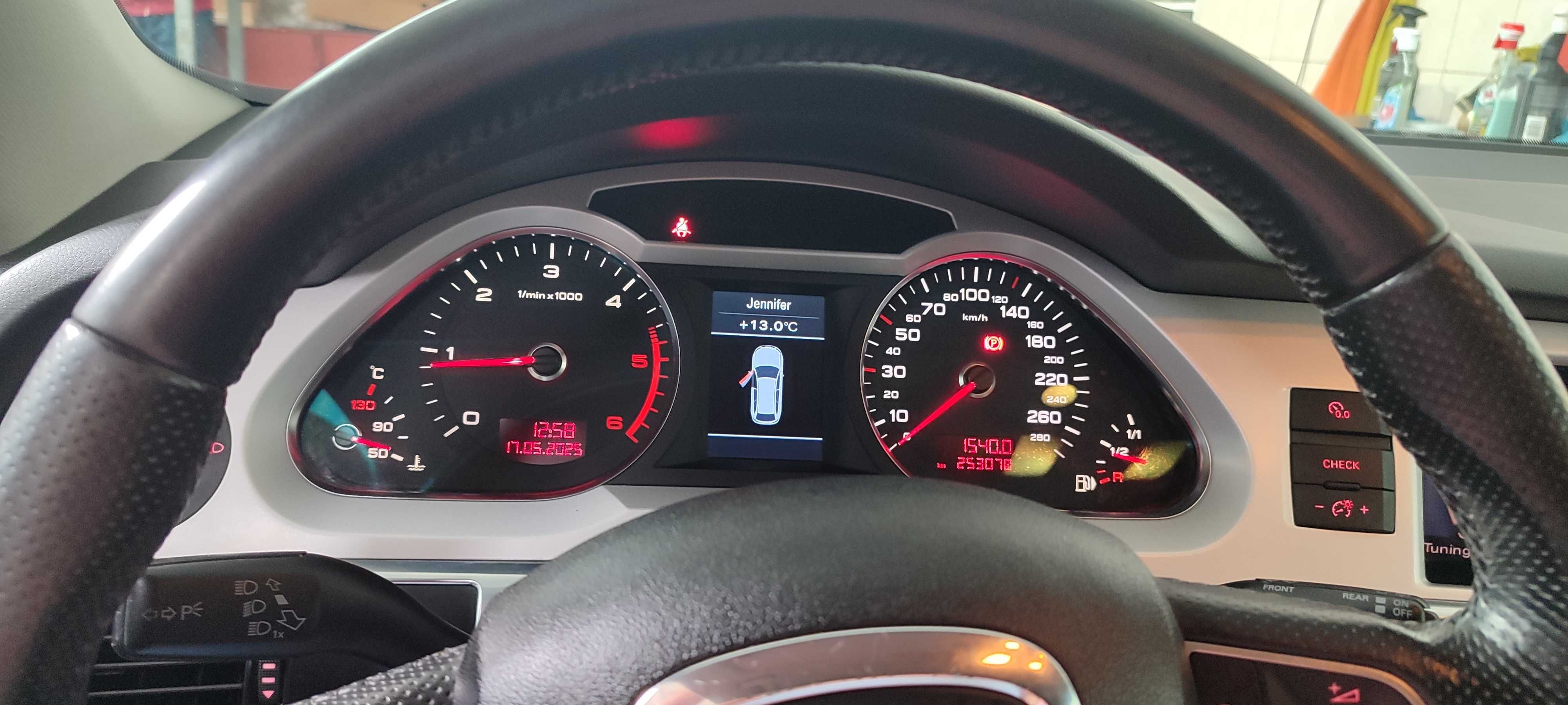 Audi A6 C6 kombi lift Xenon LED 2.0 TDI Navi Bluetooth zadbana
