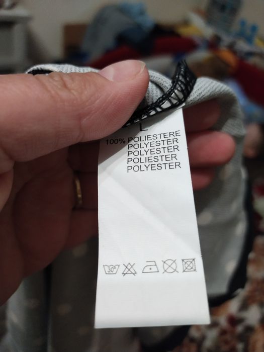 Продам коротку  сукню в горошок