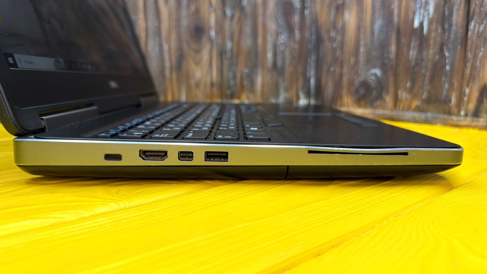 РОЗПРОДАЖ! Професійний Ноутбук Dell Precision 7510 /Quadro M1000 2 GB