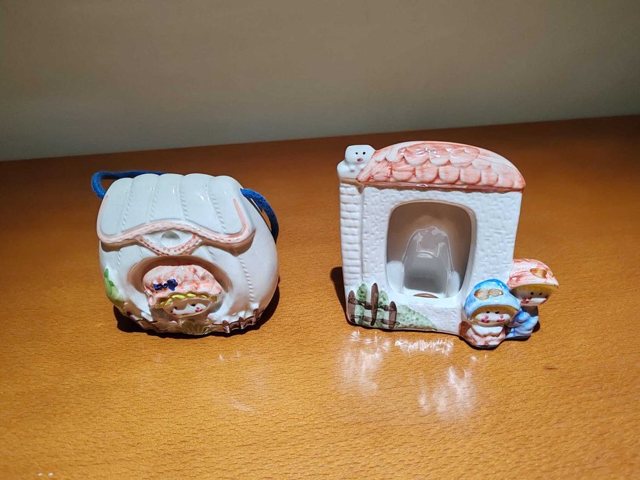 Conjunto de mealheiro e porta retratos em louça. Novo