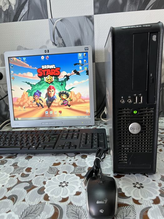 Системный Блок Dell 760 SFX + Монтор + клавиатура и мышка веб камера.