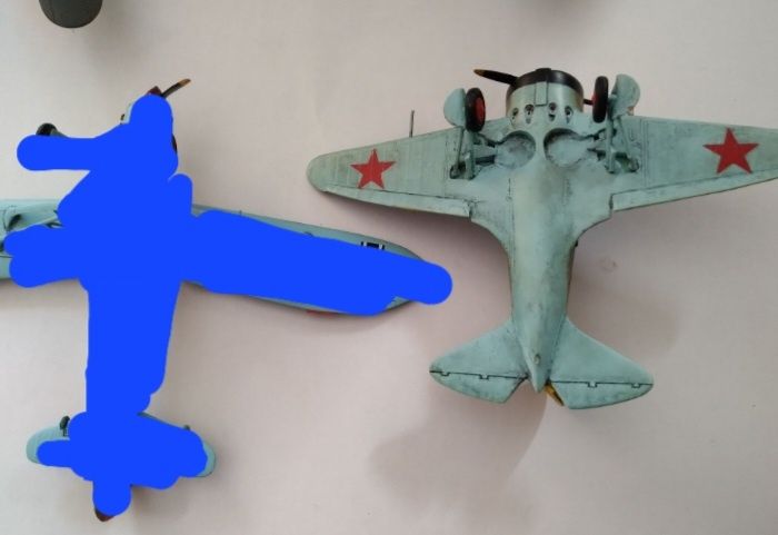 Модели самолётов.