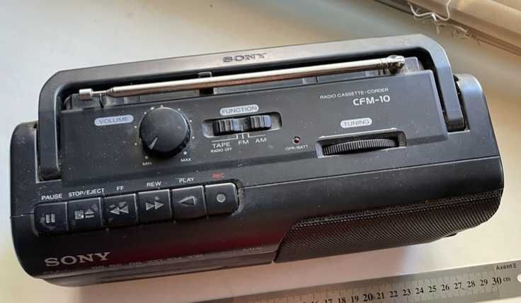 Магнітофон Sony CFM-10