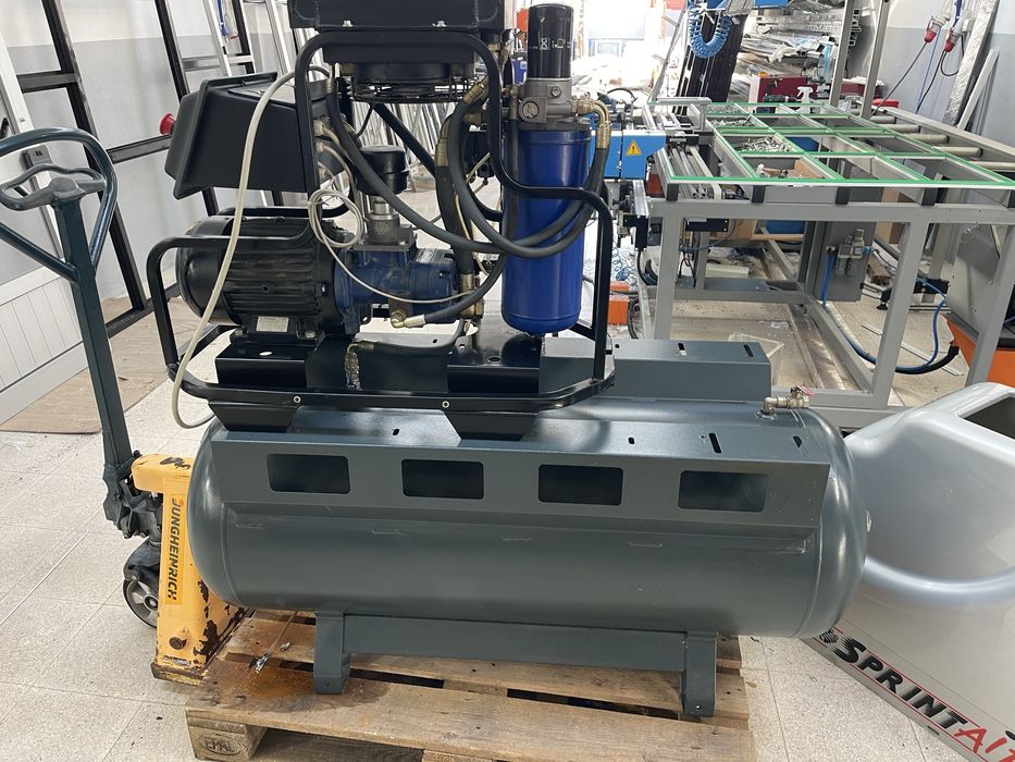 Compressor parafuso 7,5hp lapadana 200l