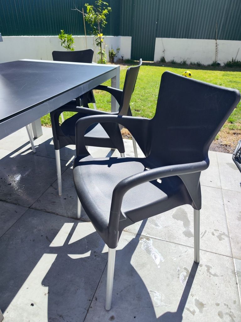 Conjunto de refeição exterior de alumínio e vidro + 6 cadeiras plástic