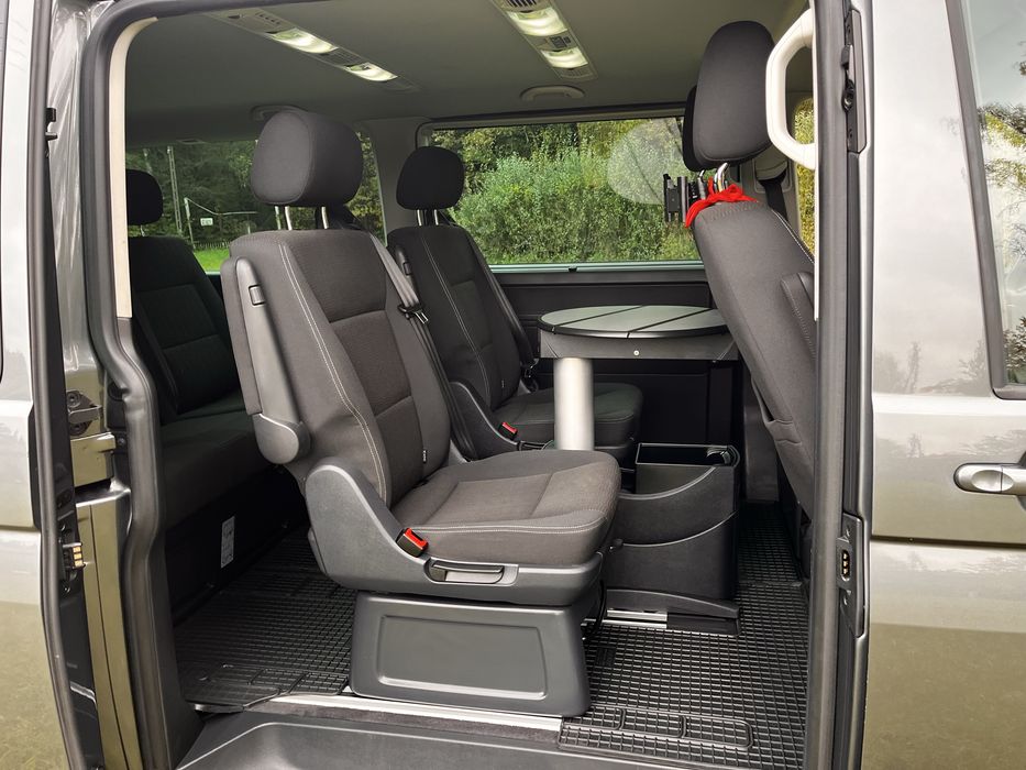 VOLKSWAGENA Multivana Długi T6 -2.0 BITDI L2