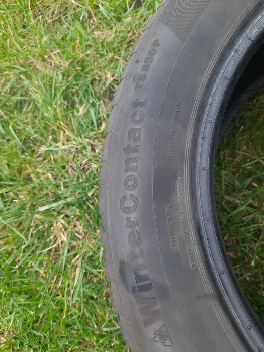Opony zimowe 4szt 225/55r17 TS850P continental