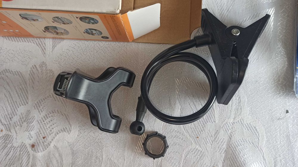 Держатель для мобильного телефона. Универсальный.