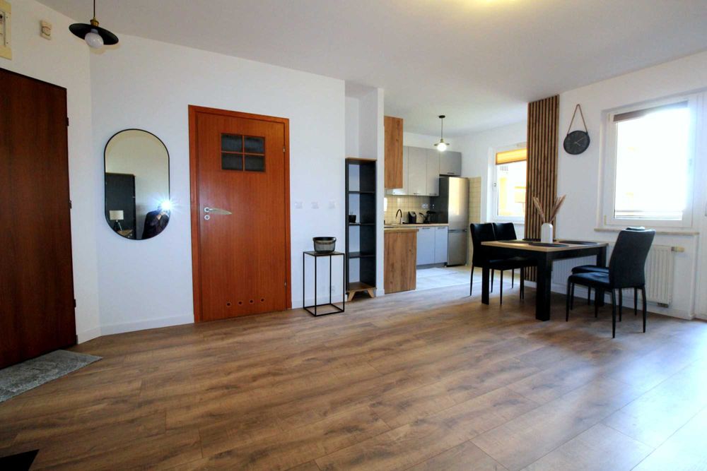 Wynajmę dużą kawalerkę typu studio, Ursynów, Metro