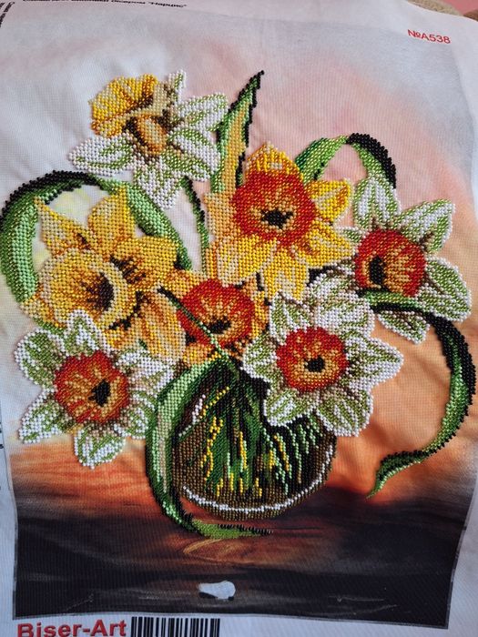 Картина "Нарциси" вишита бісером