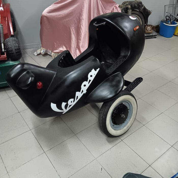 Vespa sprint  sidecar