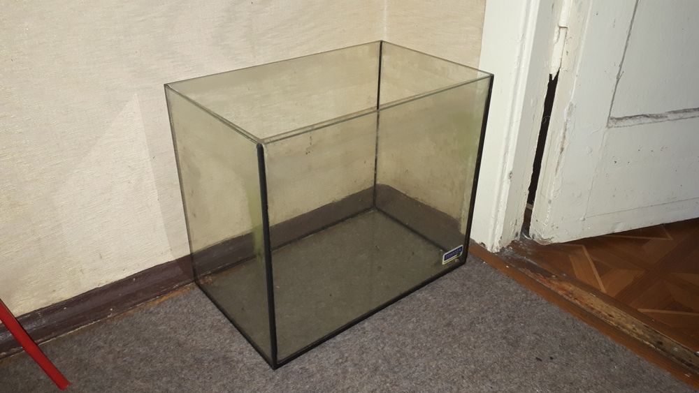 Продам Аквариумы 240, 30