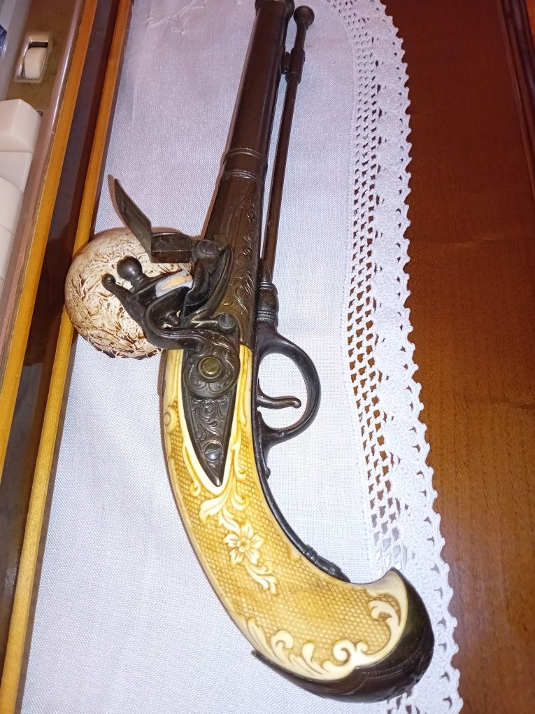 Replica de arma antiga de decoração