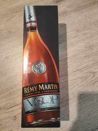 Pudełko po koniaku Rémy Martin