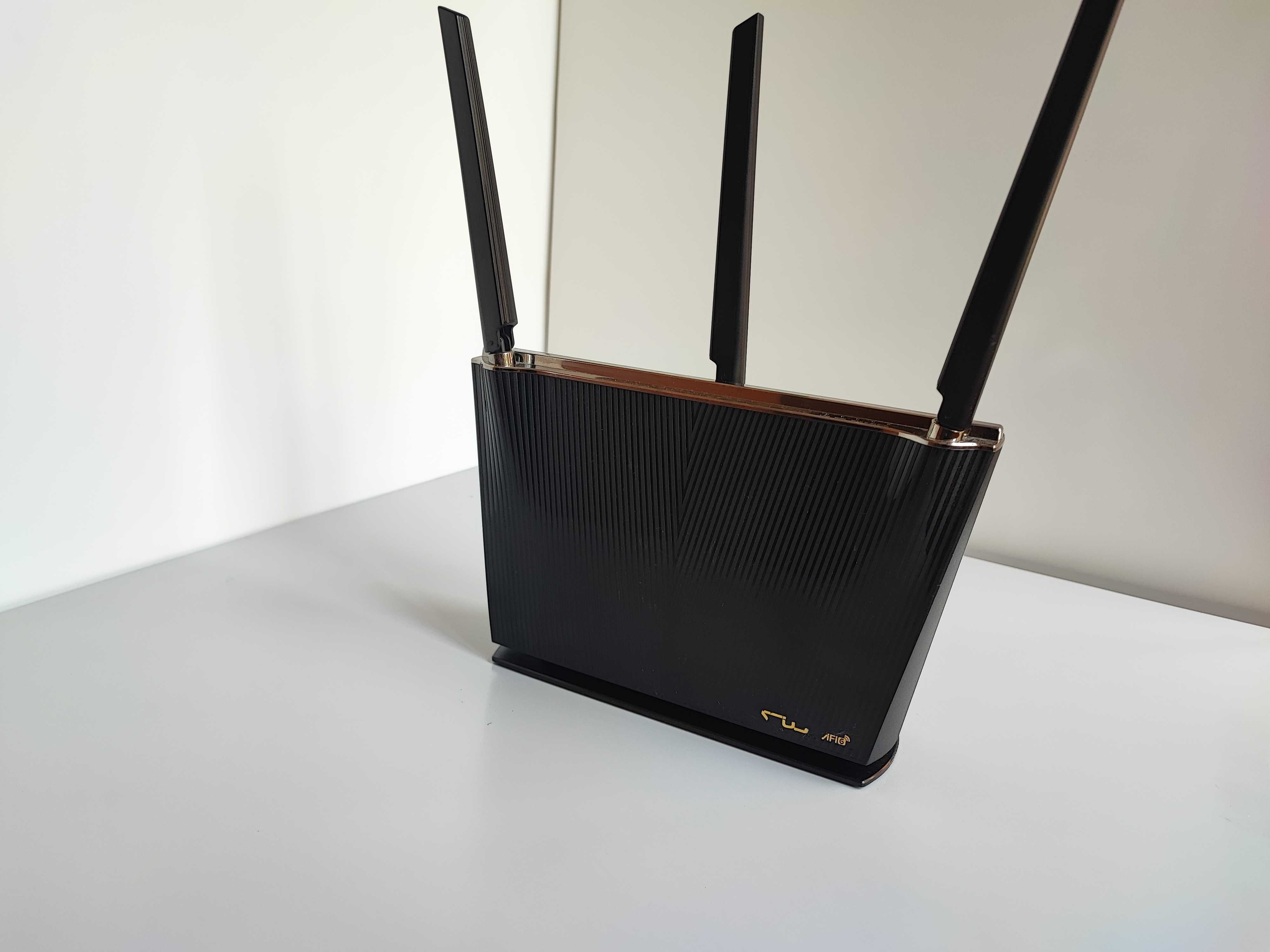 Маршутизатор ASUS RT-AX68U, WiFi 6, Dual-Band, USB 3.0, USB 2.0