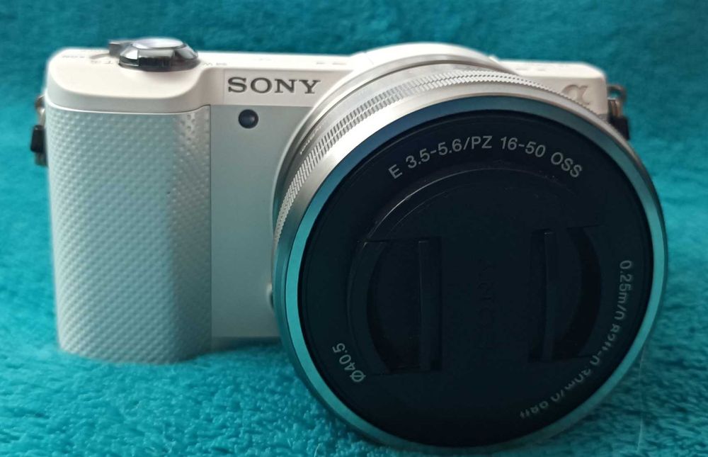 Camara SONY ALPHA 5000