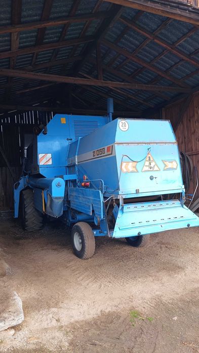 Sprzedam Kombajn zbożowy Bizon Rekord Z058