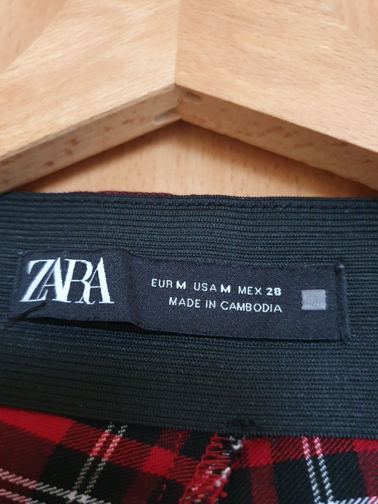 Spodnie damskie legginsy w kratę Zara M
