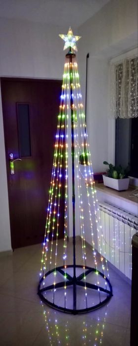 Choinka zewnetrzna 370 LED 230 cm wysokosci